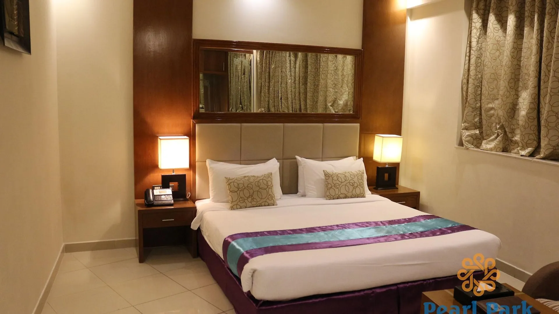 Pearl Executive Hotel Apartments Dubaj