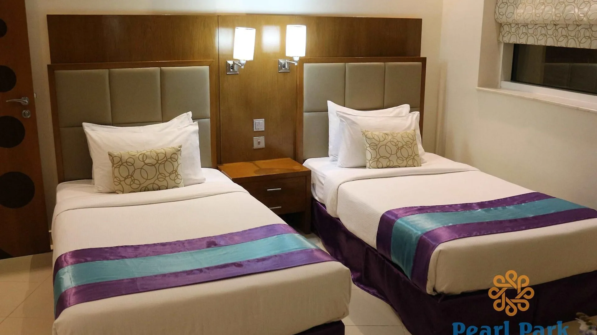 Pearl Executive Hotel Apartments Dubaj 4*,  Zjednoczone Emiraty Arabskie