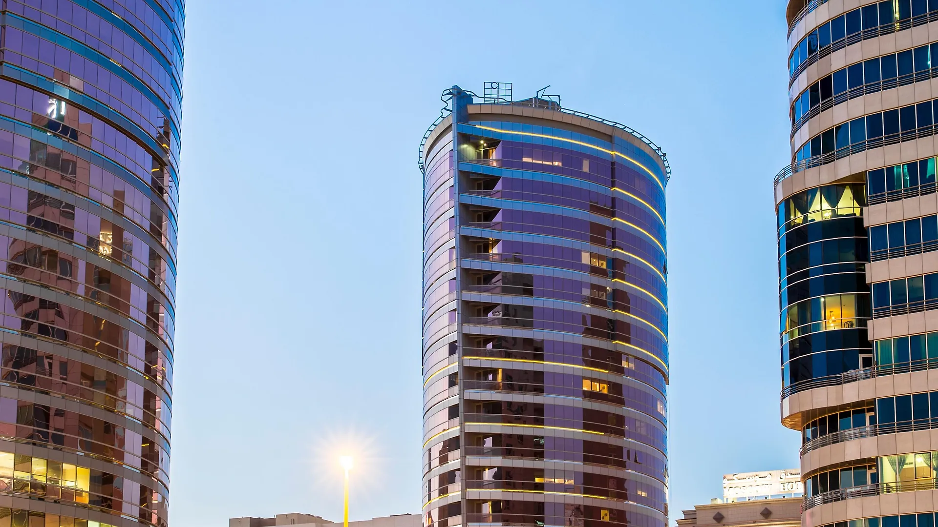 Pearl Executive Hotel Apartments Dubaj 4*,